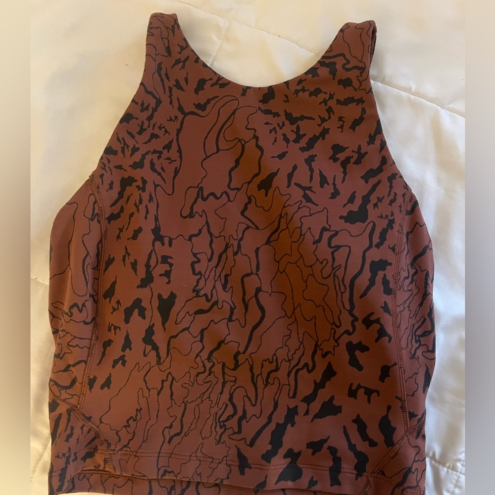 Lululemon patterned tanktop